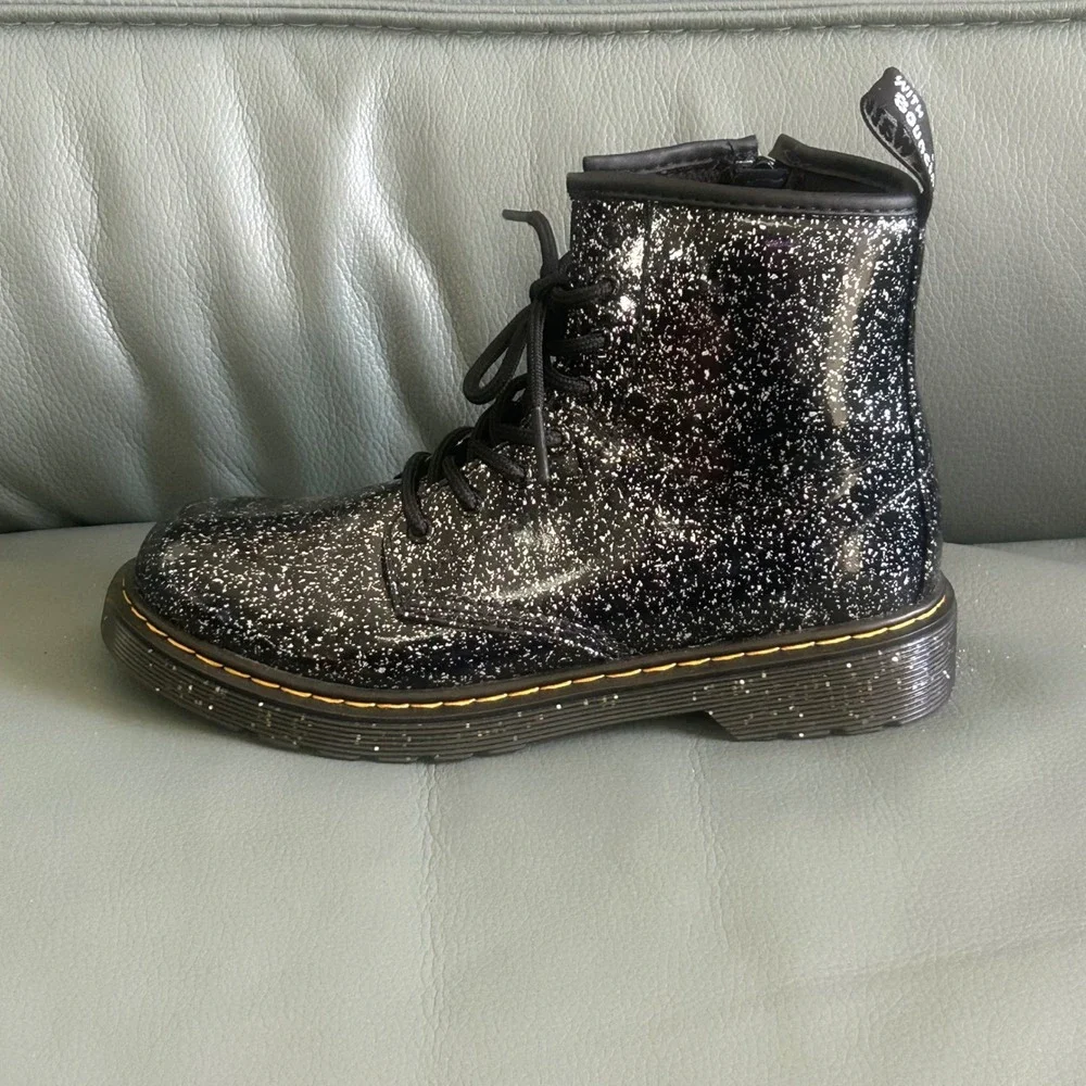 Dr.‎ Martens 1460 Delaney Black Glitter Galaxy Lace Up Side Zip Boots Kids 4
